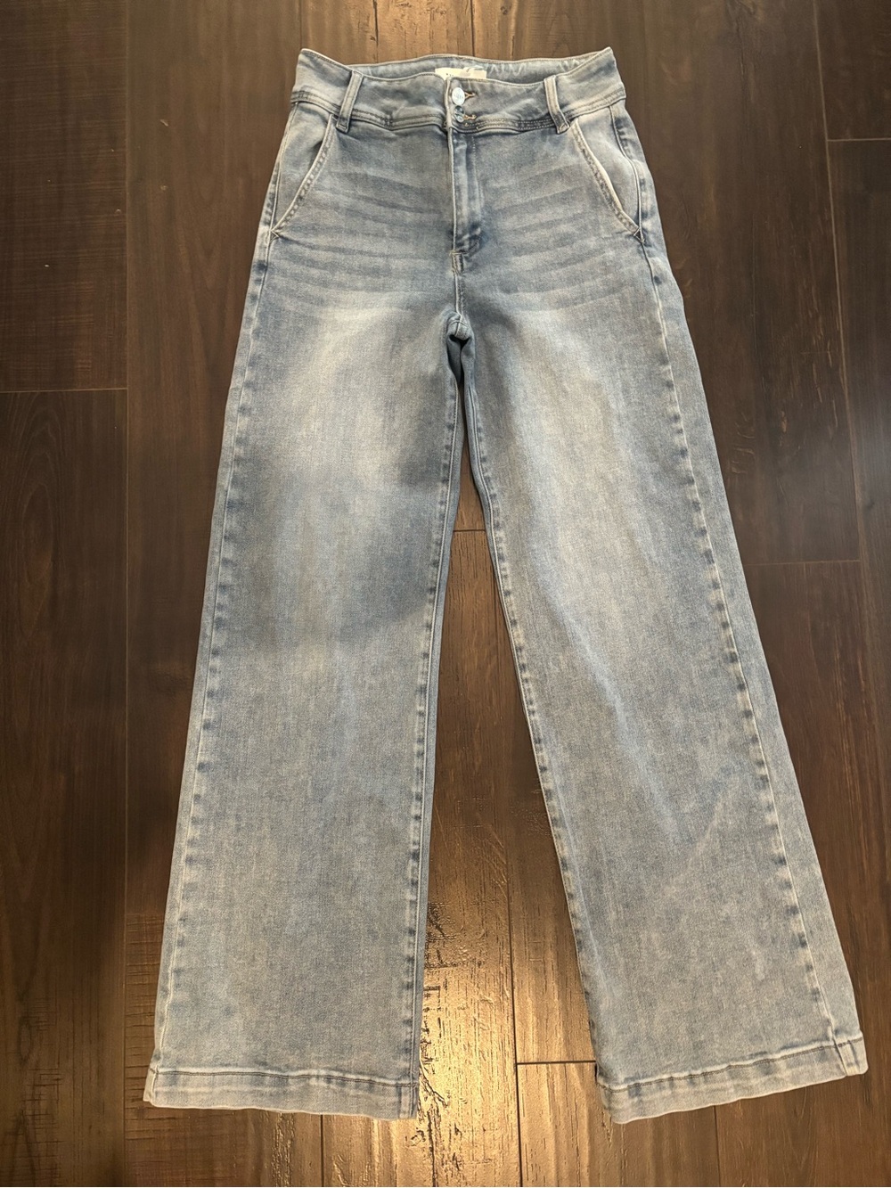 Women’s High-Rise Wide Leg Jeans in Light Blue